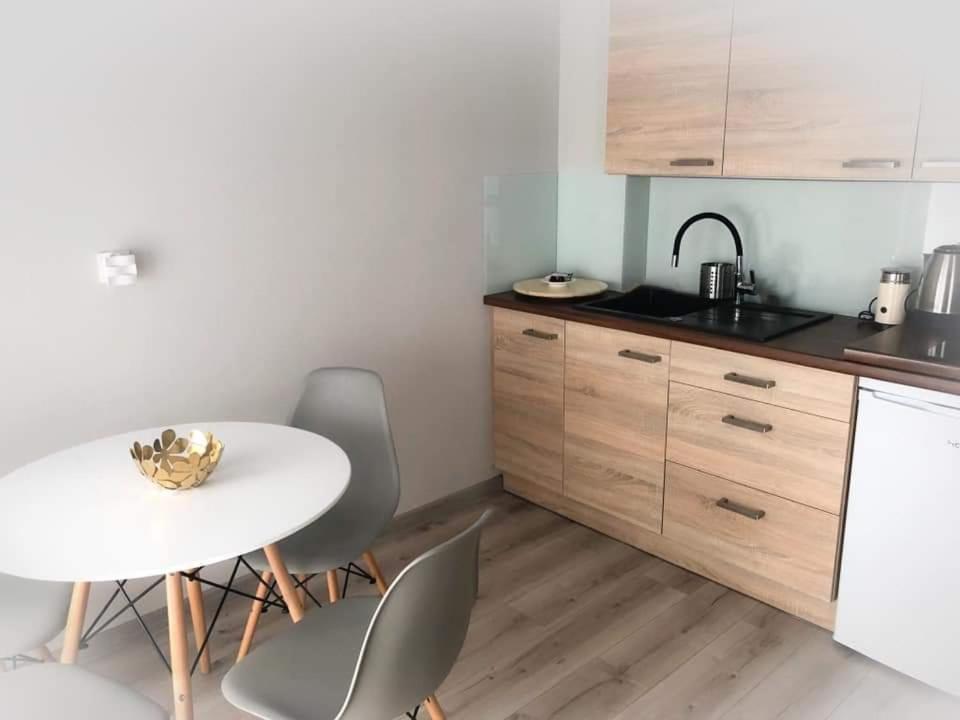 Апартаменты Apartament Konin Prestige Экстерьер фото